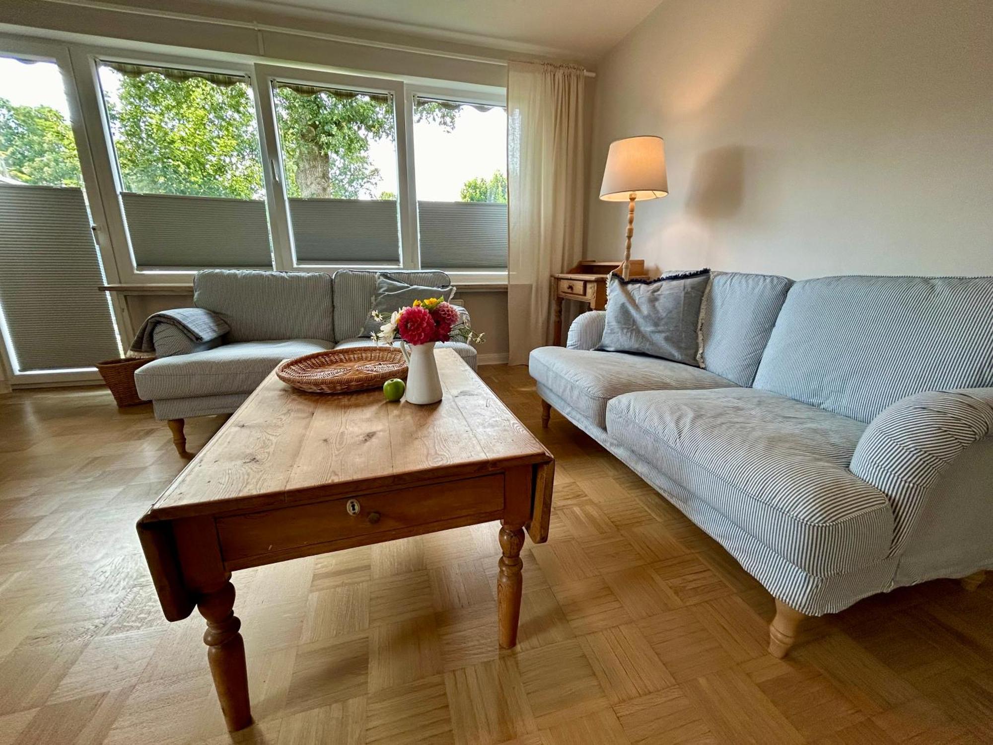 Liten Lind - Ferienwohnung In Sahlenburg クックスハーフェン エクステリア 写真
